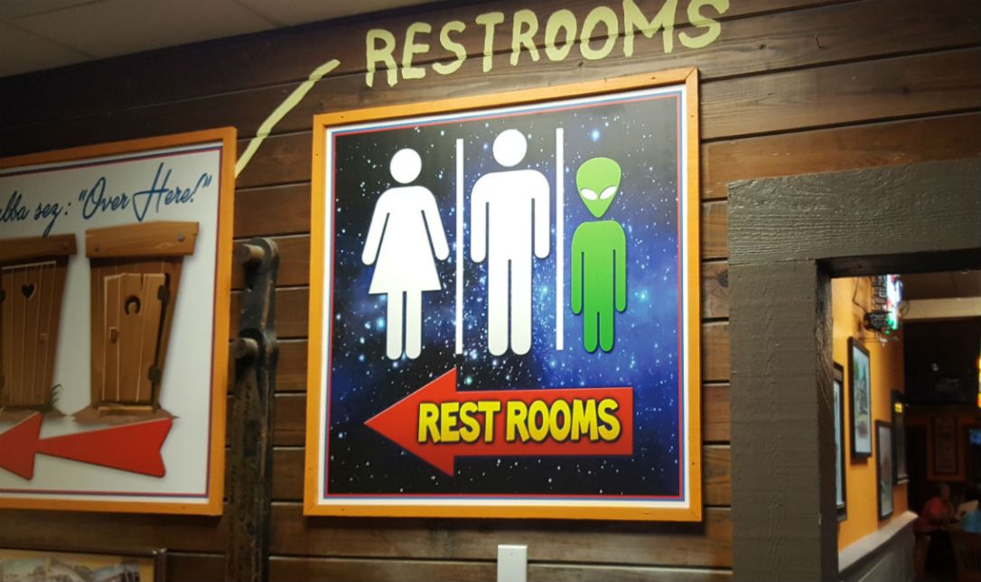 7 alien potty bubbas seafood