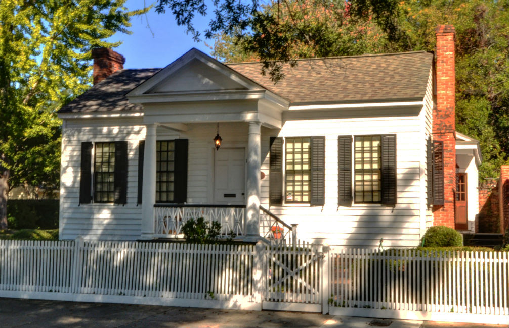 Pemberton_House_2014 ken owens photo wiki