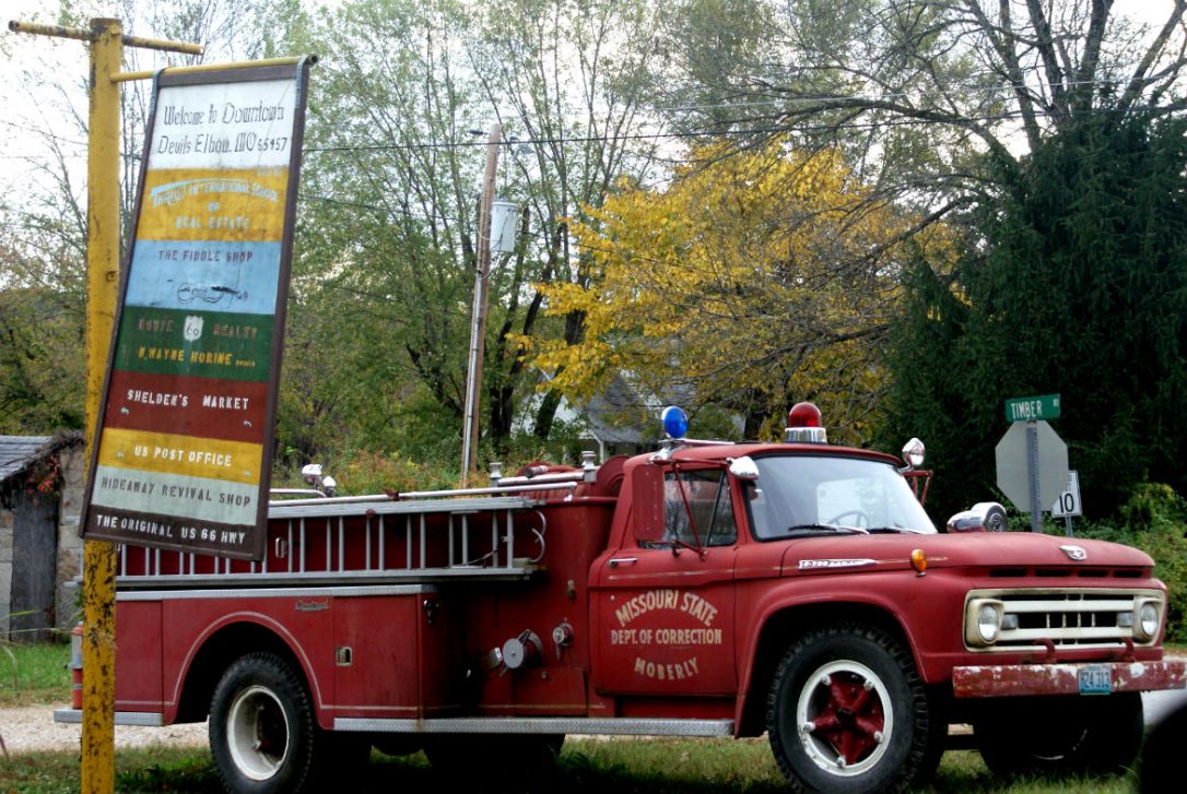 devils elbow community